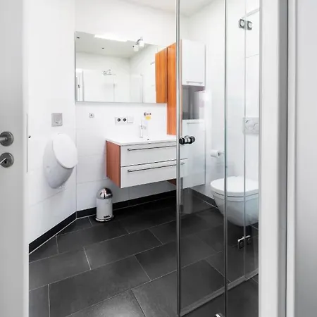 Riviera Self Check-in דירה אוברלינגן